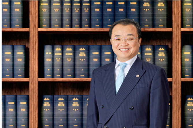 弁護士法人朝日中央綜合法律事務所の代表社員中川弁護士